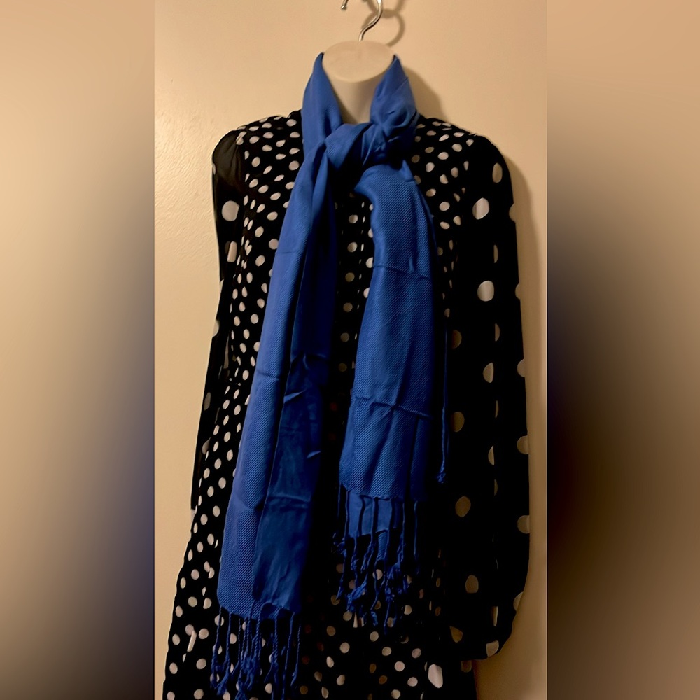 Blue scarf